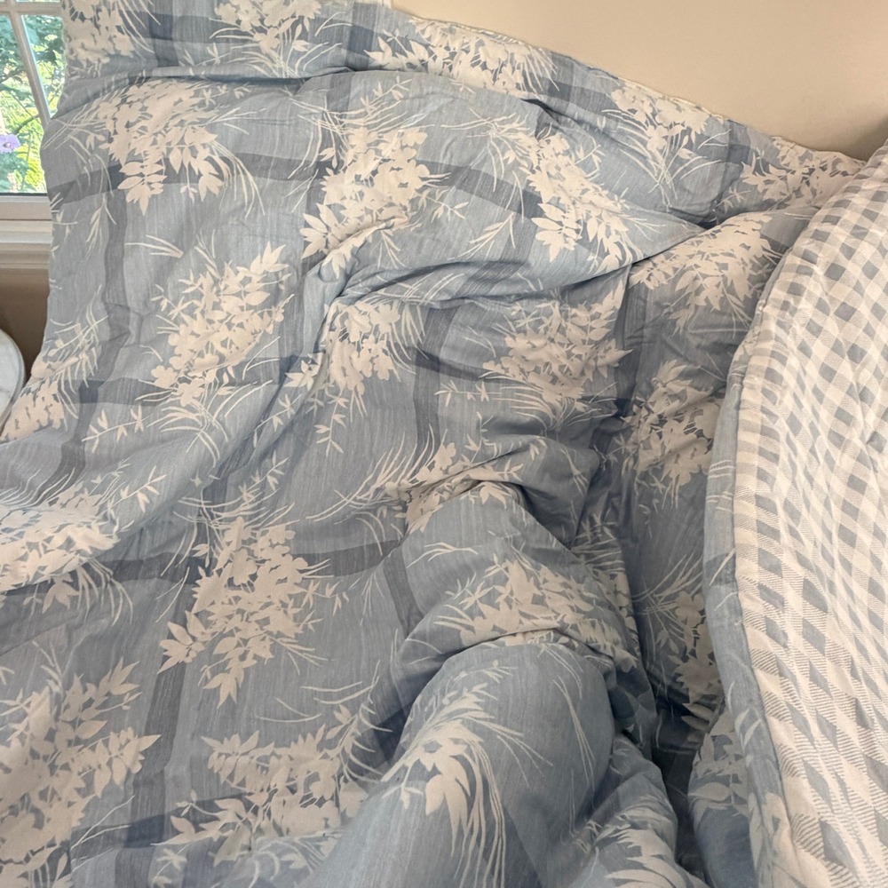 Cuddl Duds Full Queen Comforter Set Blue White Floral Gingham Reversible 3pc